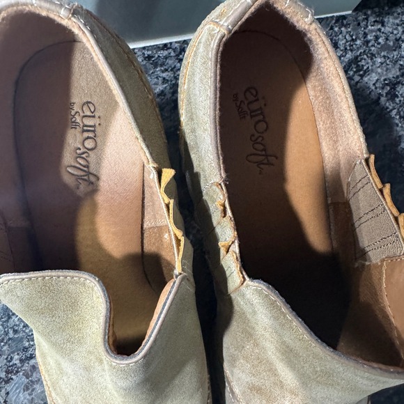 Eurosoft by Sofft Suede Leather Heeled Wingtip Ankle Booties, Women's Sz 11 - Picture 7 of 10